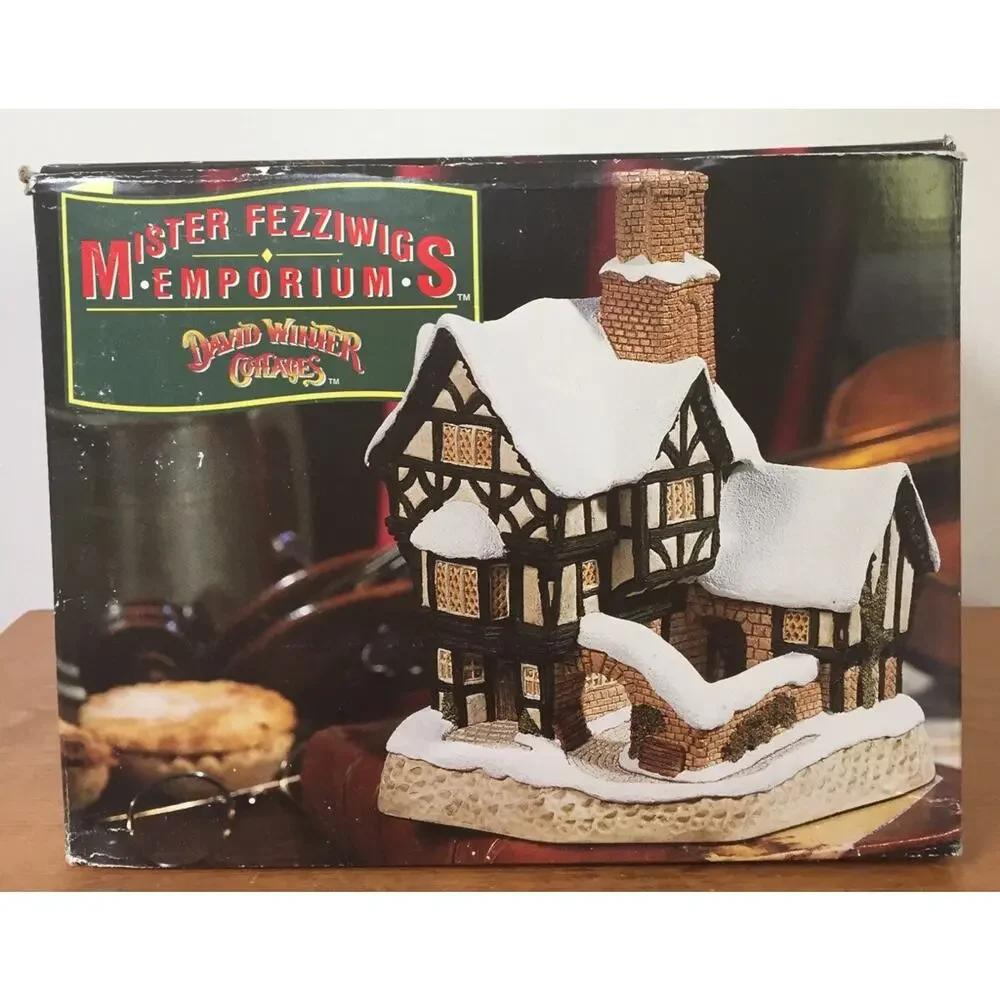 Vtg 1990 David Winter Cottages Mister Fezziwigs Emporium Christmas Box w COA